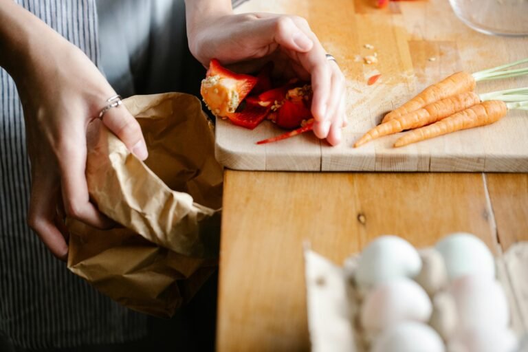 Read more about the article 5 Ways To Reduce Kitchen Waste