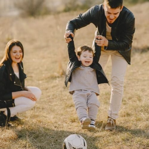 Photo by Gustavo Fring on <a href="https://www.pexels.com/photo/photo-of-family-having-fun-with-soccer-ball-4148842/" rel="nofollow">Pexels.com</a>