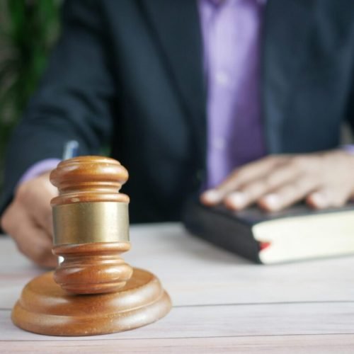 Stop Being Quick to Judge People – 3 Tips