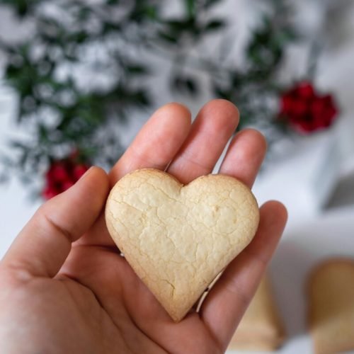 heart shaped cookie